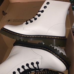 White Dr Martins size 6 brand new